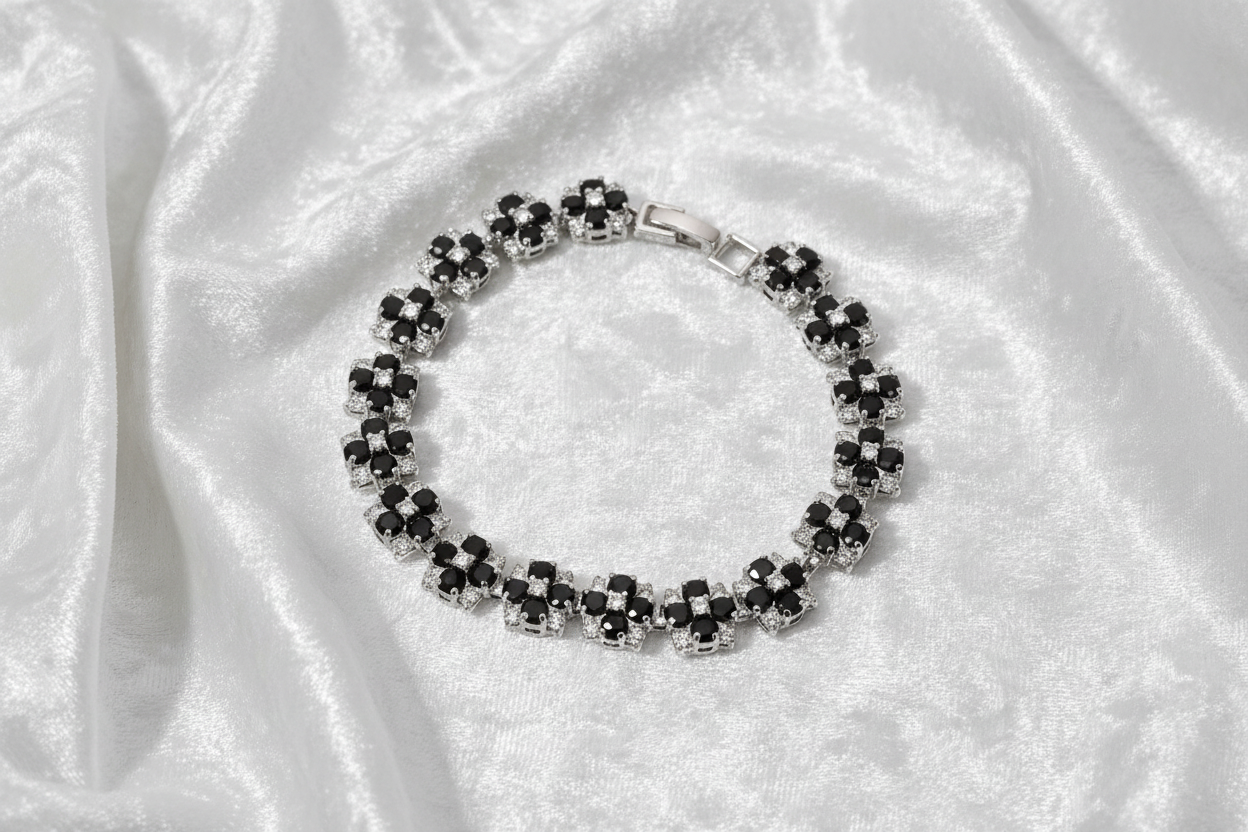 Amora Bracelet